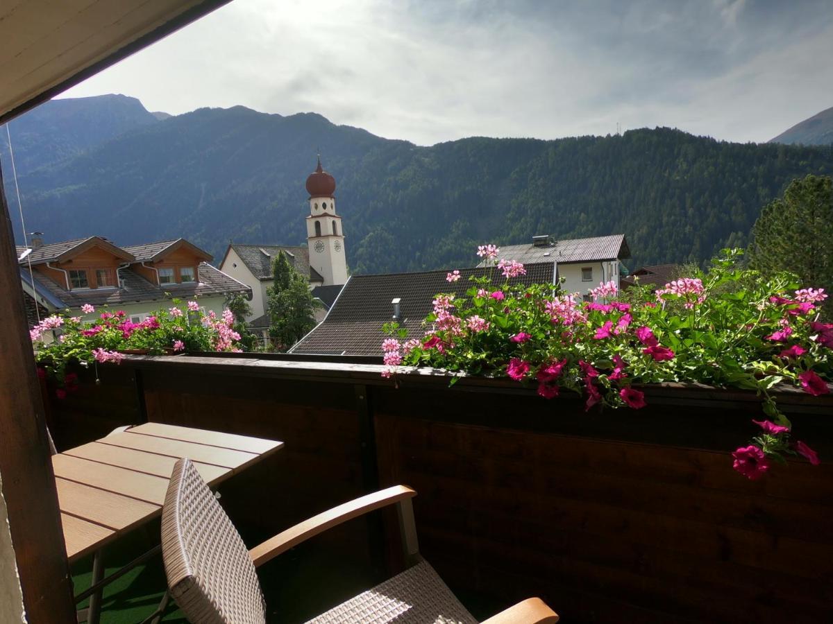 Pension Jagerhof - Sommercard Inkl - 5 Min Zum Hochzeiger Jerzens Exteriér fotografie