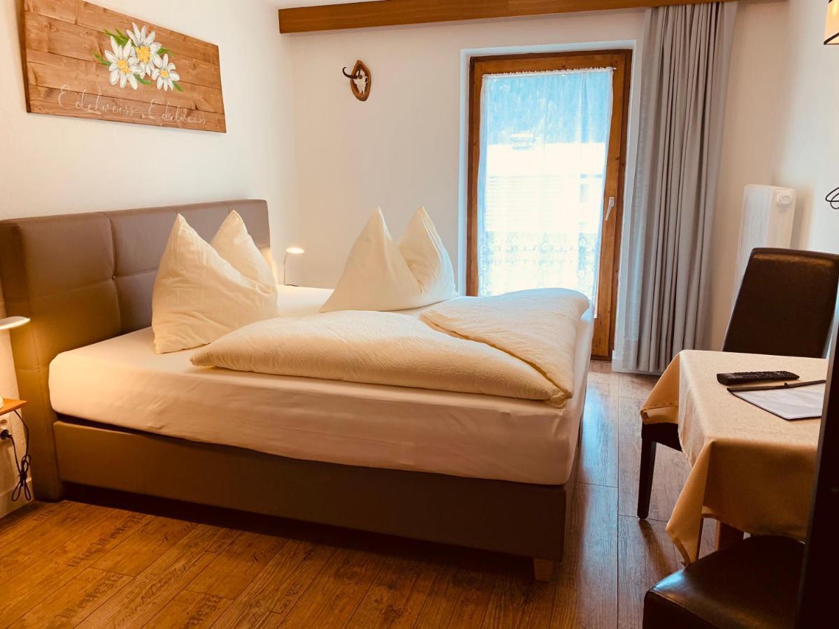 Pension Jagerhof - Sommercard Inkl - 5 Min Zum Hochzeiger Jerzens Exteriér fotografie