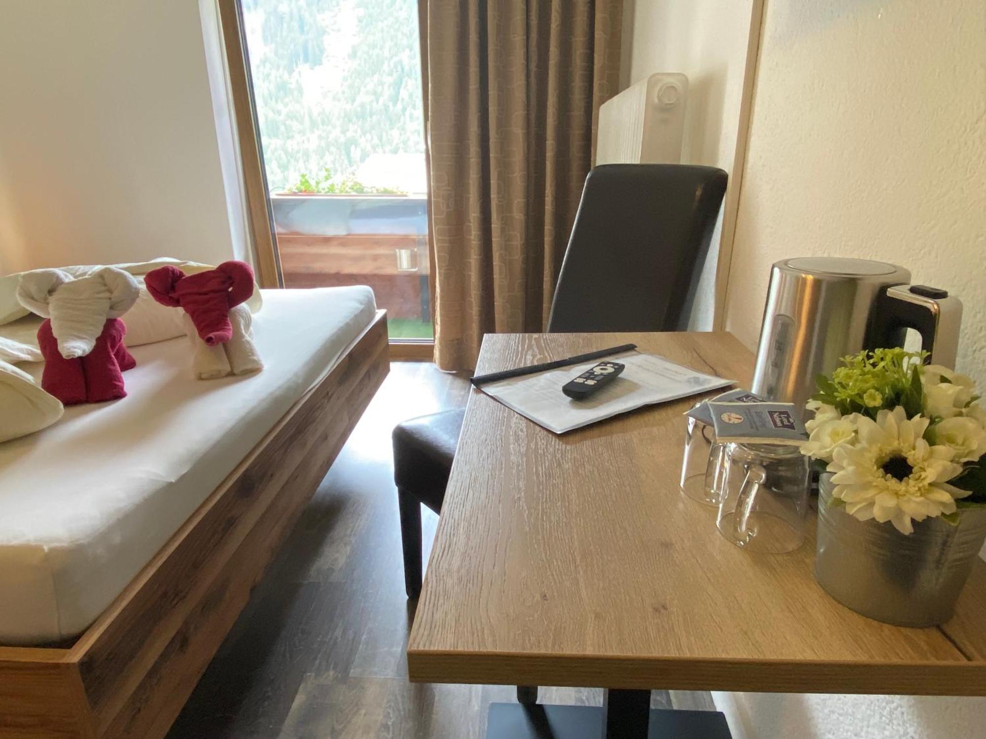 Pension Jagerhof - Sommercard Inkl - 5 Min Zum Hochzeiger Jerzens Exteriér fotografie