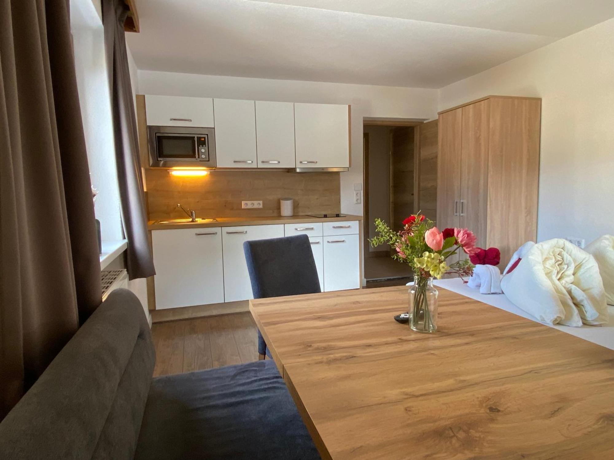 Pension Jagerhof - Sommercard Inkl - 5 Min Zum Hochzeiger Jerzens Exteriér fotografie